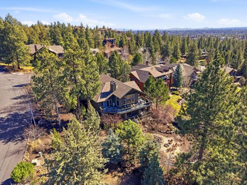 15 Sw Quail Butte Pl, Bend, OR, 97702-1188 | Card Image