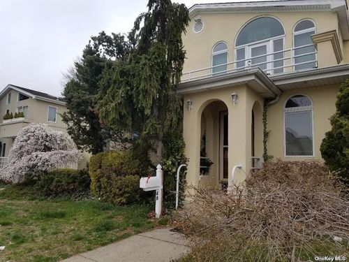 48 Orchard Beach Blvd, Port Washington, NY, 11050-1430 | Card Image