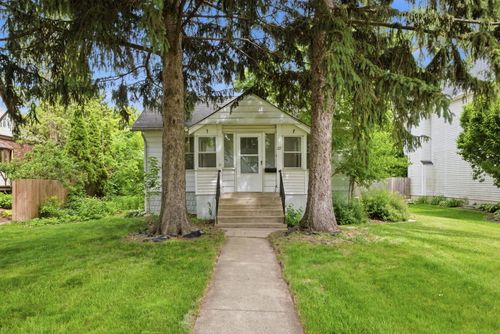 127 Lincoln St, Westmont, IL, 60559-1915 | Card Image