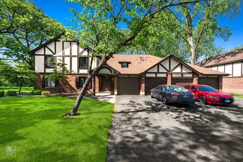 61d-11210 Sycamore Ln, Palos Hills, IL, 60465-2578 | Card Image