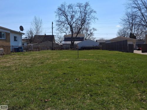 22810 Garfield St, Saint Clair Shores, MI, 48082-1848 | Card Image