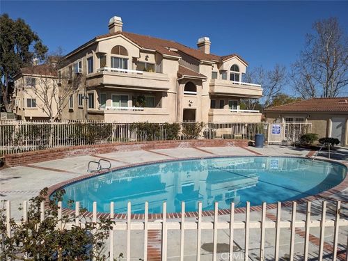 19830 Sandpiper Pl, Newhall, CA, 91321-4329 | Card Image