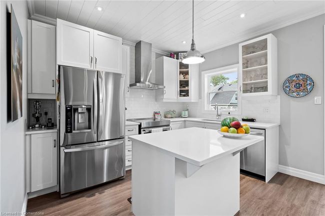 3814 Ryan Ave, House other with 4 bedrooms, 4 bathrooms and 3 parking in Crystal Beach ON | Image 9