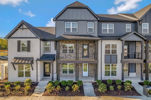 614 Granbury Pvt Dr, Hendersonville, TN, 37075-2780 | Card Image