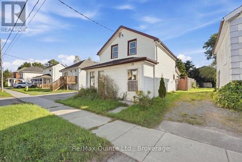 13 Boswell St, Belleville, ON, K8P3K7 | Card Image