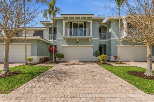 3017 Princeton Ln, Palm Beach Gardens, FL, 33418-3428 | Card Image
