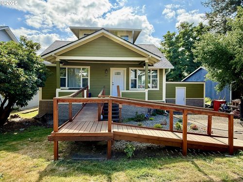 275 N 4th St, Saint Helens, OR, 97051-1537 | Card Image