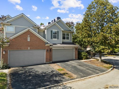 600-600 Creekside Cir, Gurnee, IL, 60031-2057 | Card Image