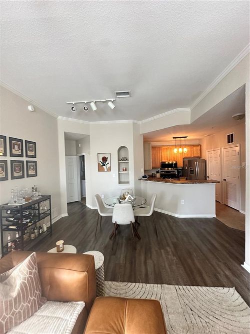 apt-303-2406 Courtney Meadows Ct, TAMPA, FL, 33619-8511 | Card Image