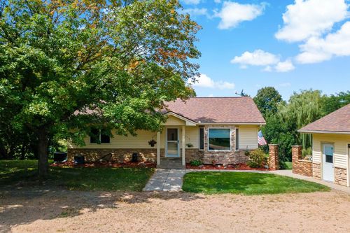 17222 Deerwood Ln, Jordan, MN, 55352-8333 | Card Image