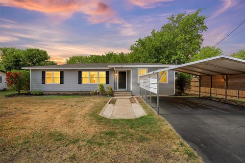 240 S Avenue A, Crawford, TX, 76638 | Card Image