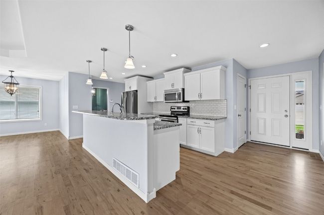 3211 35 Th Ave, Condo with 3 bedrooms, 3 bathrooms and null parking in Marion IA | Image 5