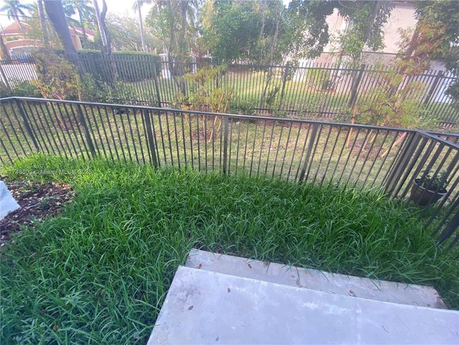 5195 Sw 37 Th St, Townhouse with 3 bedrooms, 3 bathrooms and null parking in West Park FL | Image 29