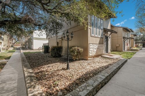 804-100 Lorenz Rd, San Antonio, TX, 78209-2528 | Card Image