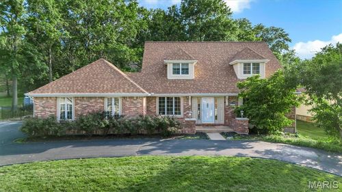 15976 Downall Green Dr, Chesterfield, MO, 63017-7320 | Card Image