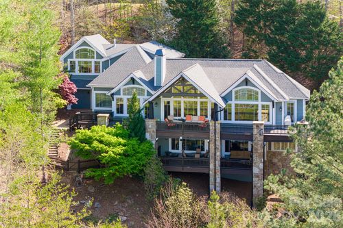 9 Dianthus Dr, Asheville, NC, 28803-5010 | Card Image