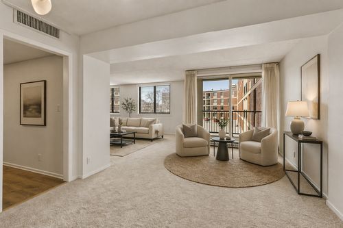 220-7200 York Ave S, Edina, MN, 55435-4405 | Card Image