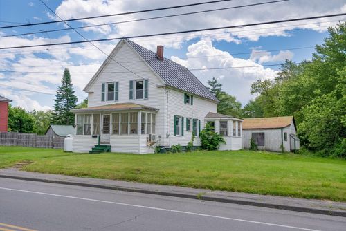 77 Halifax St, Winslow, ME, 04901-6930 | Card Image