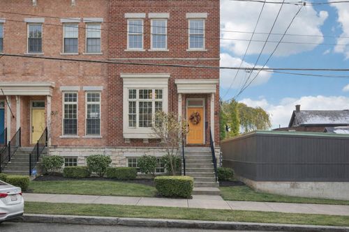 41 W Frankfort St, Columbus, OH, 43206-1055 | Card Image