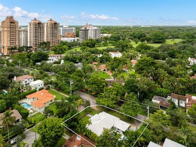 547 Giralda Ave, House other with 3 bedrooms, 2 bathrooms and null parking in Coral Gables FL | Image 1