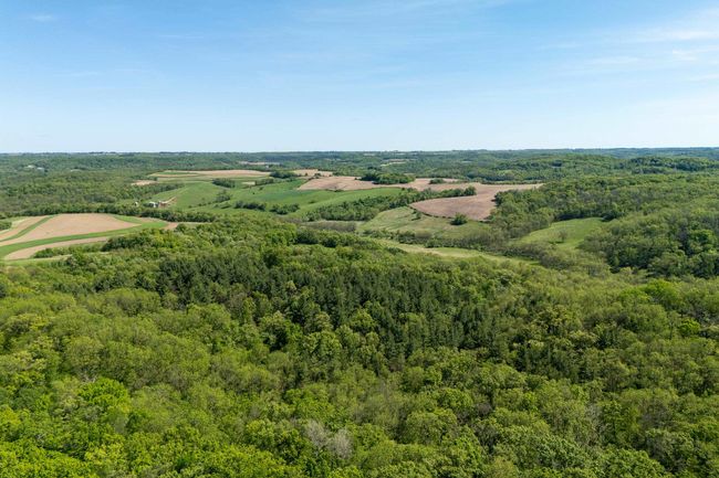 5949 Korback Rd, House other with 5 bedrooms, 4 bathrooms and null parking in SPRING GREEN WI | Image 9