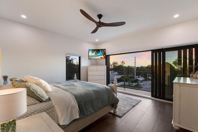 201 N Harbor Dr, House other with 5 bedrooms, 4 bathrooms and null parking in HOLMES BEACH FL | Image 58