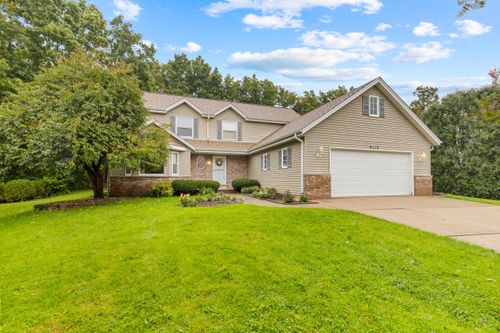 4110 W Carpenter Ave, Greenfield, WI, 53221-2506 | Card Image