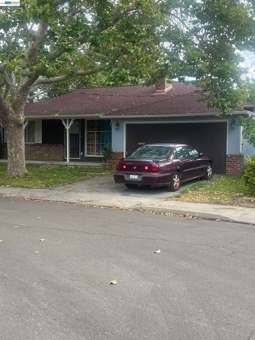 17018 Via Tomar, San Lorenzo, CA, 94580 | Card Image