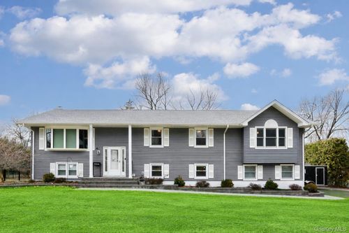 6 Hemlock Ln, Thiells, NY, 10984-1315 | Card Image