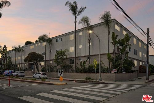208-2002 4th St, Santa Monica, CA, 90405-1134 | Card Image