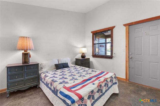 92 N Us Highway 281, Home with 3 bedrooms, 2 bathrooms and null parking in Lampasas TX | Image 31