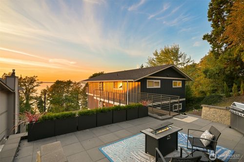 b-201 S State St, Bellingham, WA, 98225-5825 | Card Image