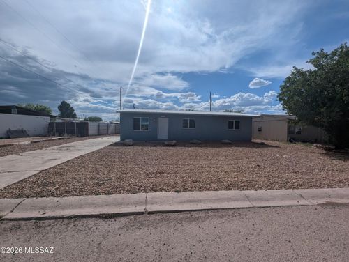 211 N Scott Ave, Benson, AZ, 85602-6205 | Card Image