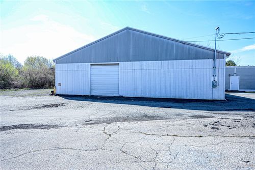 1139 Aquidneck Ave, Middletown, RI, 02842-5255 | Card Image
