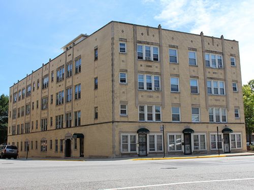 311-7542 Adams St, Forest Park, IL, 60130-1749 | Card Image