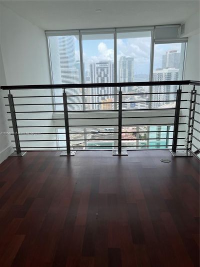 2003 - 41 Se 5th St, Condo with 1 bedrooms, 1 bathrooms and null parking in Miami FL | Image 2