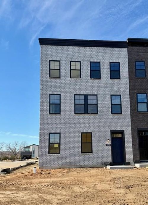 unit-i-909 Mount Curve Blvd, Saint Paul, MN, 55116-3868 | Card Image