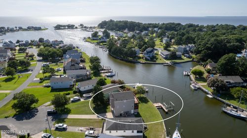 105 Galleon Ct, Kill Devil Hills, NC, 27948-9129 | Card Image