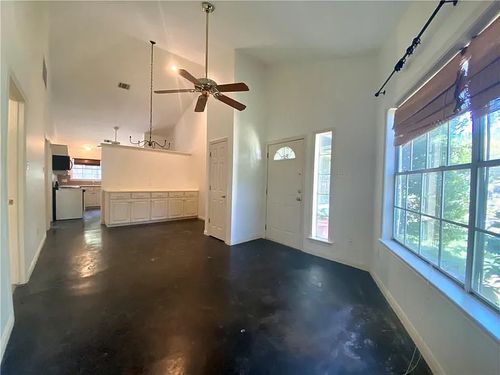 a-1811 W 39th St, Austin, TX, 78731-6153 | Card Image