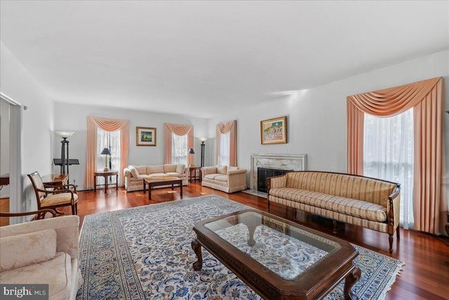 4113 N River St, House other with 4 bedrooms, 5 bathrooms and null parking in MCLEAN VA | Image 4