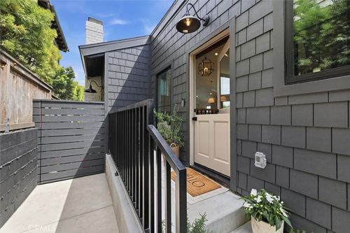 865 10th St, Manhattan Beach, CA, 90266 | Card Image