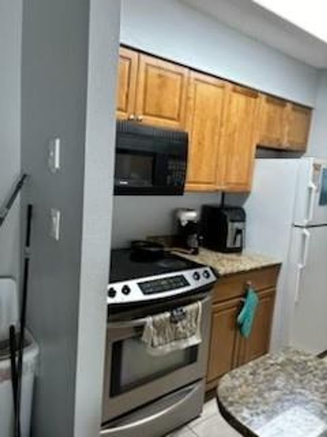 Kitchen | Image 6