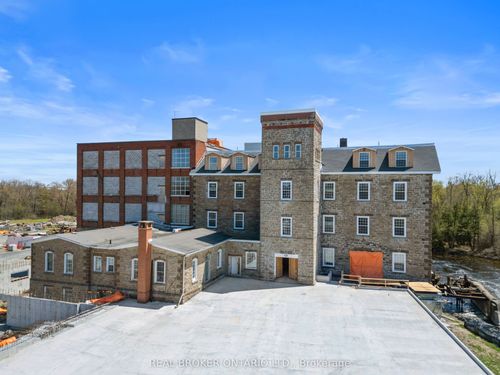 115-150 Mill St, Carleton Place, ON, K7C1T4 | Card Image