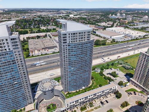 38 Lee Centre Dr, Scarborough, ON, M1H3J7 | Card Image