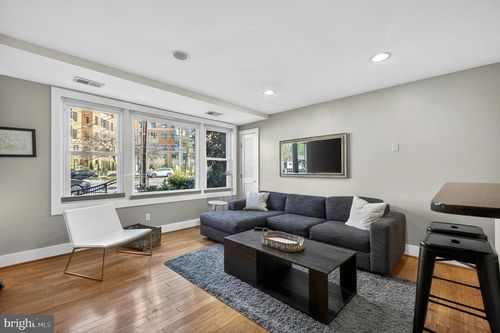 apt-408-4840 Macarthur Blvd Nw, WASHINGTON, DC, 20007-1522 | Card Image