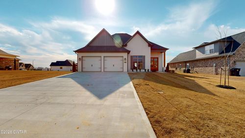 81 Charleston St, Dyersburg, TN, 38024-2439 | Card Image