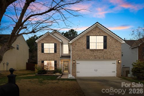 135 Amber Woods Dr, Tega Cay, SC, 29708-6421 | Card Image