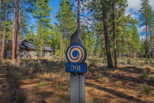 391-56265 Elk Run Dr, Bend, OR, 97707 | Card Image