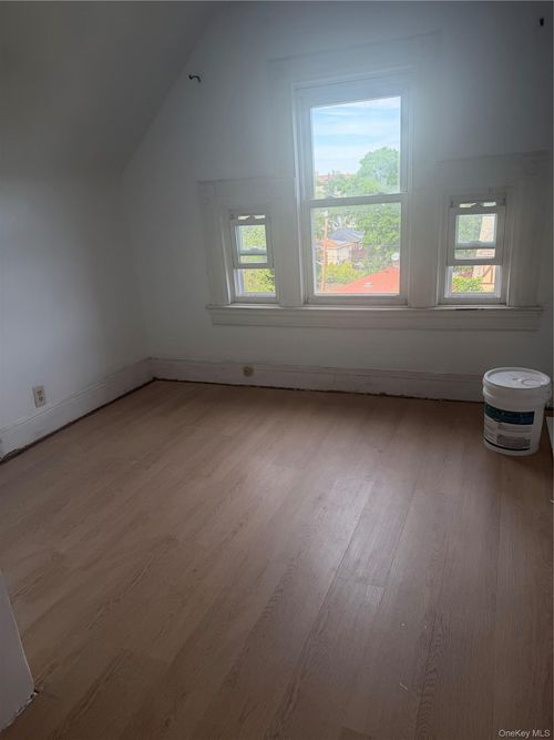148 Claremont Ave, Mount Vernon, NY, 10550-6212 | Card Image