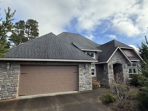 5233 Dunewood Dr, Florence, OR, 97439-8810 | Card Image